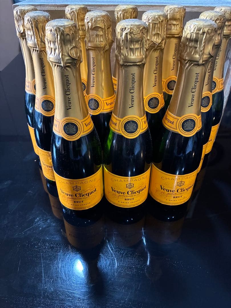 ヴーヴ・クリコ ブリュット シャンパン 375ml 1ケース　12本
