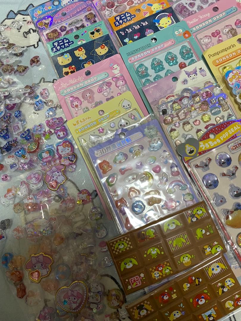 ボンボンドロップシール 大量売り サンリオ あわわちゃん うさはな スンスン売り