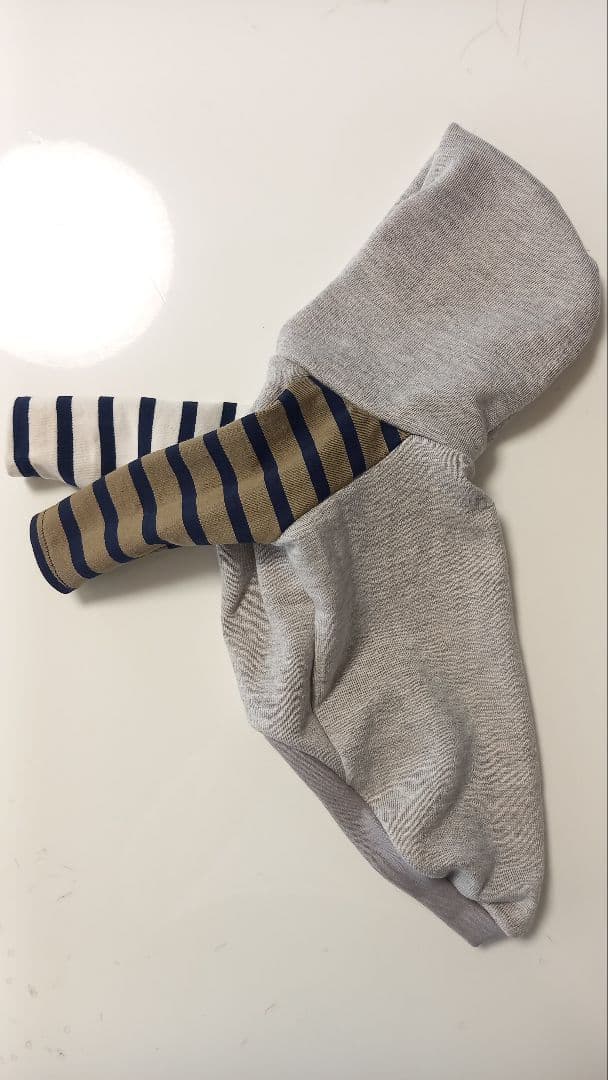 ボーダー袖の犬の服