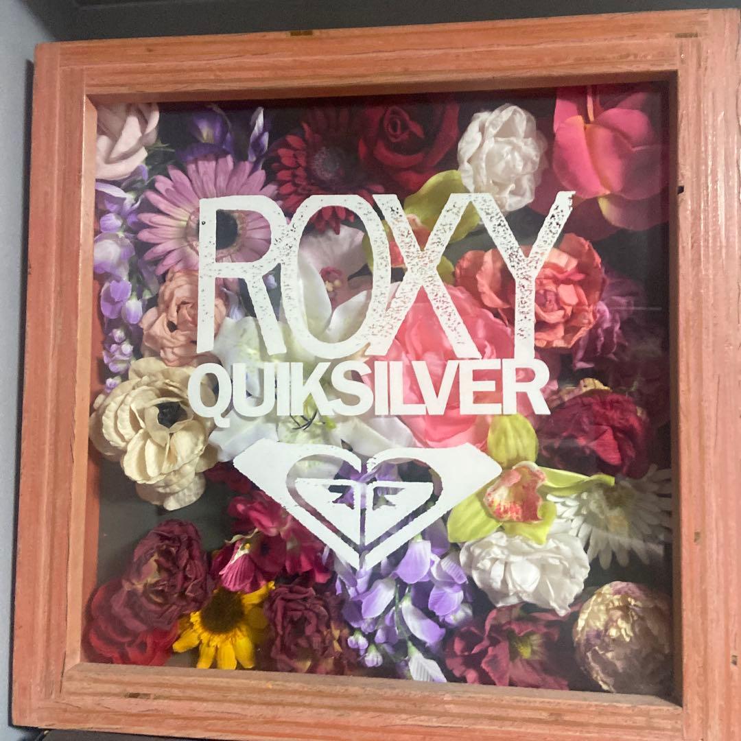 ROXY フラワーアート 木製フレーム (非売品)