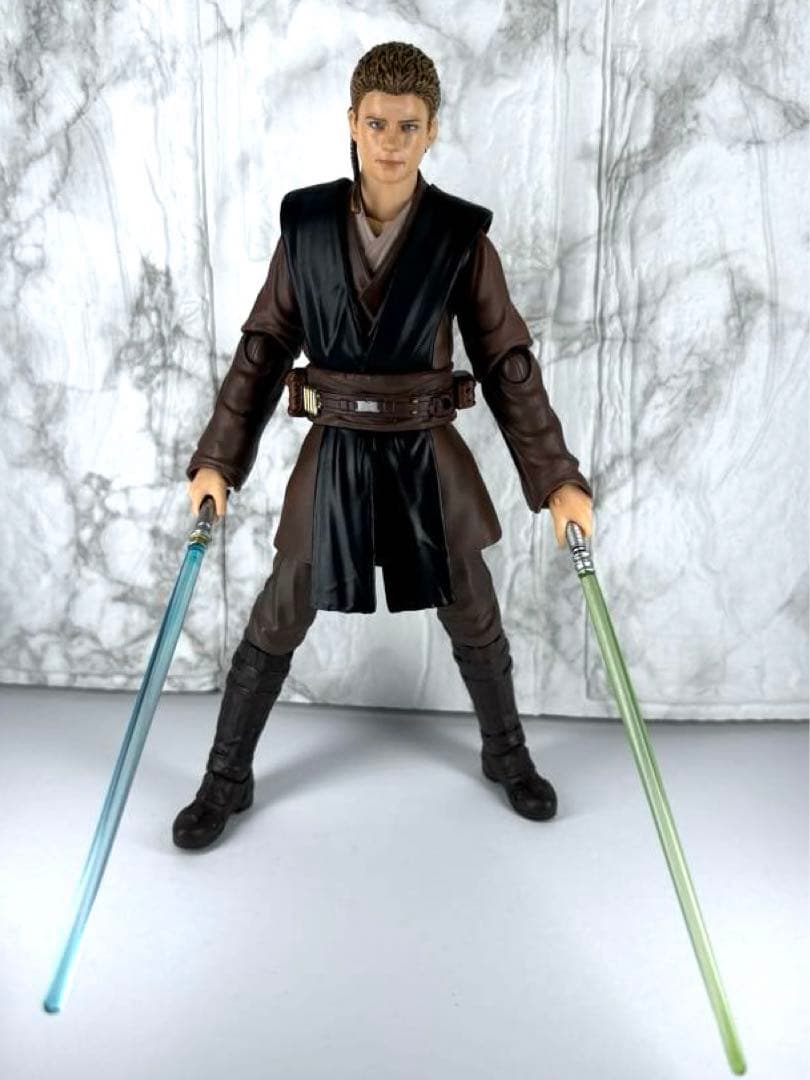 フィギュアーツ　アナキンスカイウォーカー　スターウォーズ　エピソード2