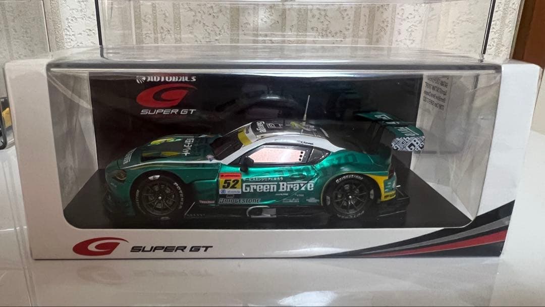 spark グリーンブレイブ　super gt スープラ　ミニカー