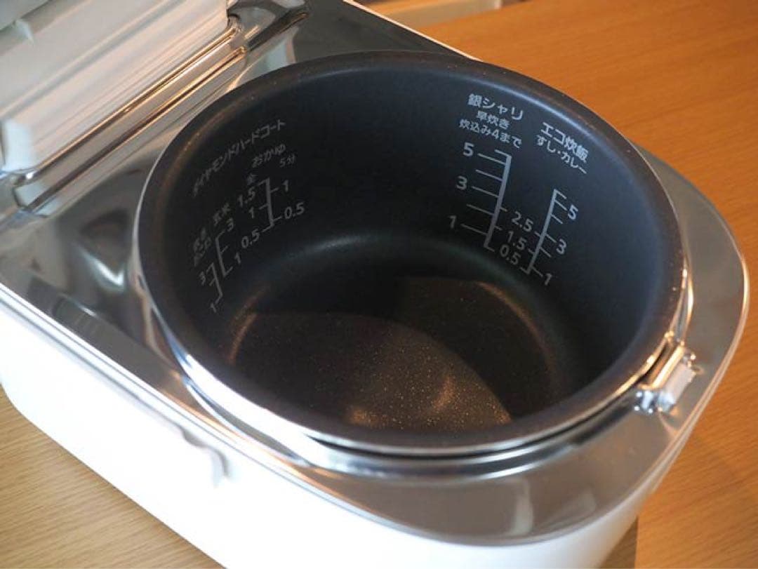 Panasonic 炊飯器 SR-UNX101