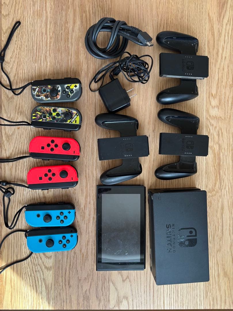 【ジャンク】Nintendo Switch 本体ジョイコンセット