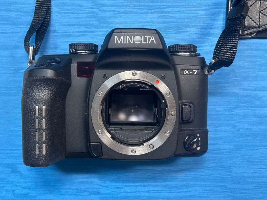 MINOLTA α-7
