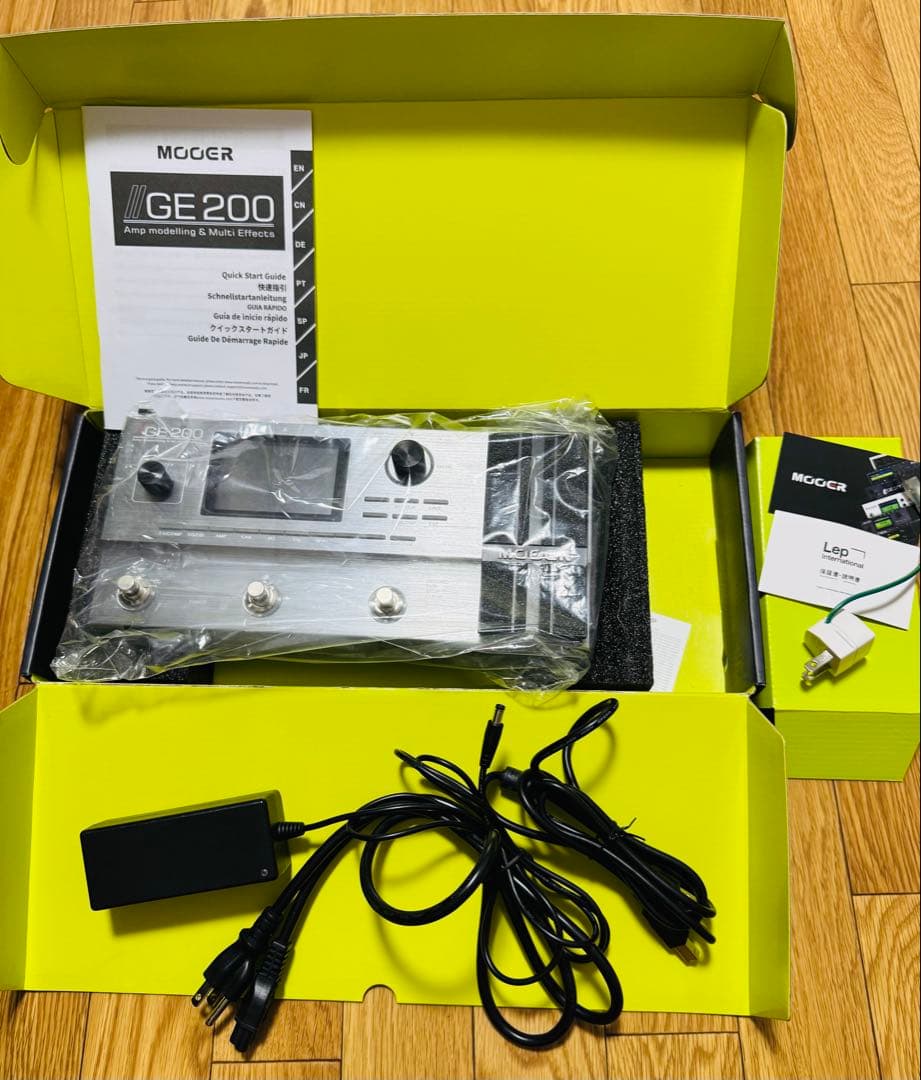 MOOER GE200 箱・付属品・マニュアル・別売りコンセント変換プラグ付き
