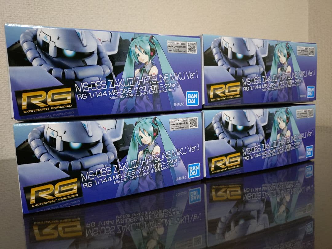 【新品未組立】RG 1/144 MS-06S ザクII [初音ミクVer.]4点
