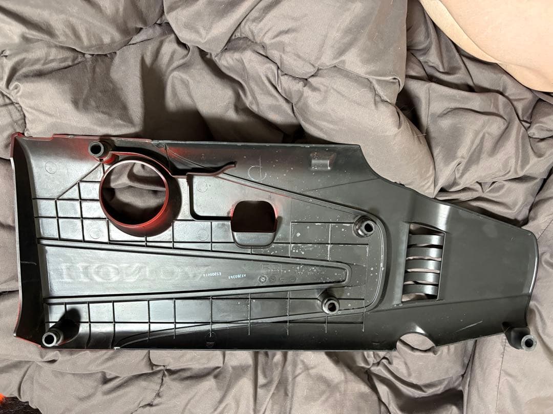 HONDA CIVIC FK8 TYPER 純正エンジンカバー