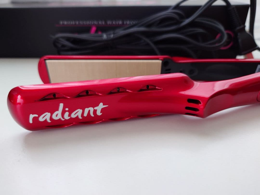 radiant ストレートヘアアイロン 赤　正規品