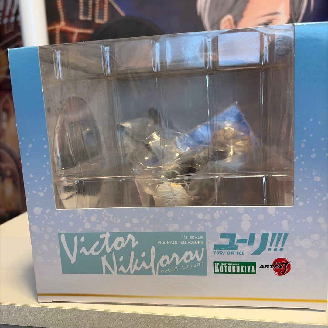 な*な様 ユーリ!!! on ICEのヴィクトル・ニキフォロフの1/8スケールフ