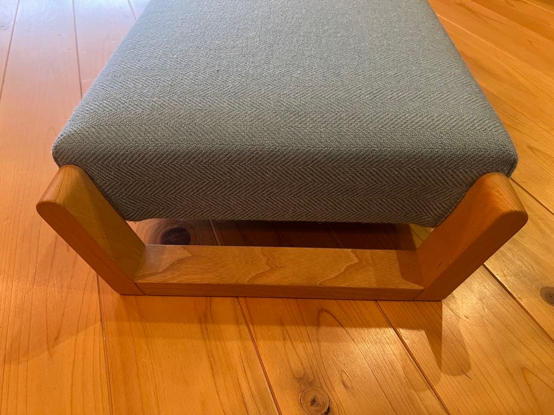 オシャレで可愛い座椅子（Zagaku01）ブルー