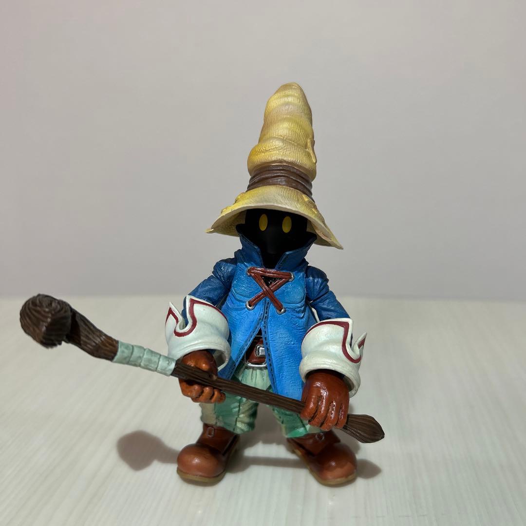 プレイアーツ　FF9 ファイナルファンタジー Ⅸ ビビ　フィギュア