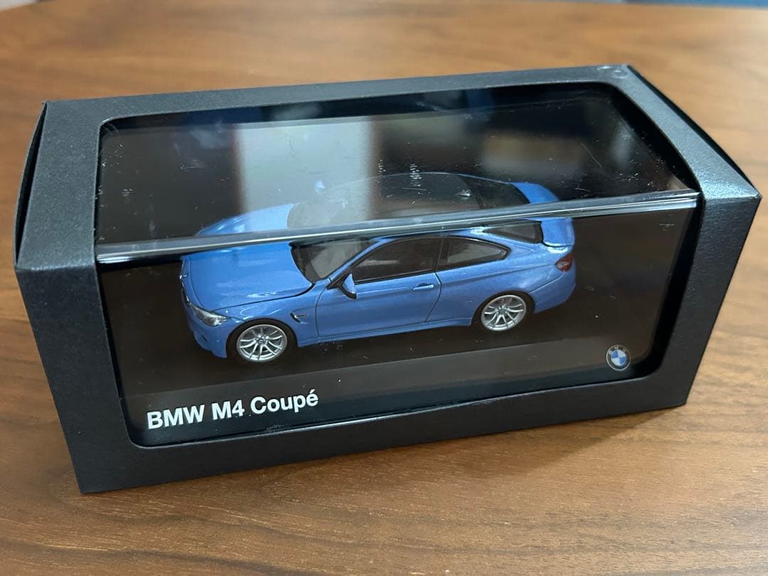 【希少】Minichamps BMW M4 クーペ(F82) 1/43 ブルー