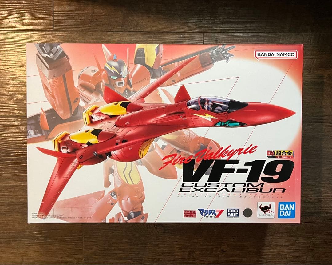 バンダイ DX超合金 VF-19改 エクスカリバー 熱気バサラスペシャル