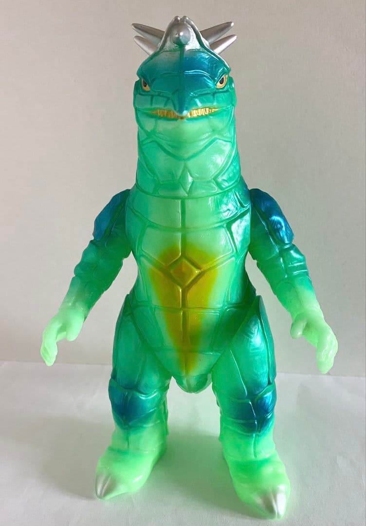 再生ドラコ 怪獣 ソフビ 怪獣郷 円谷コミュニケーションズ ドラコ 蓄光