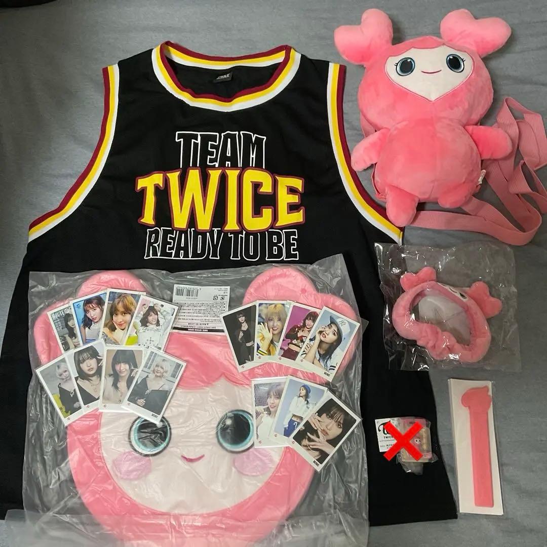 【グッズまとめ売り】　TWICE モモ　おまけ付き
