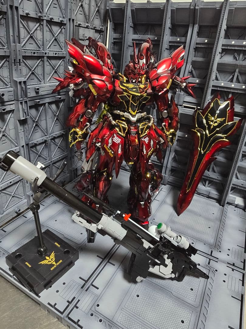 MGシナンジュ風　プラモデル全塗装