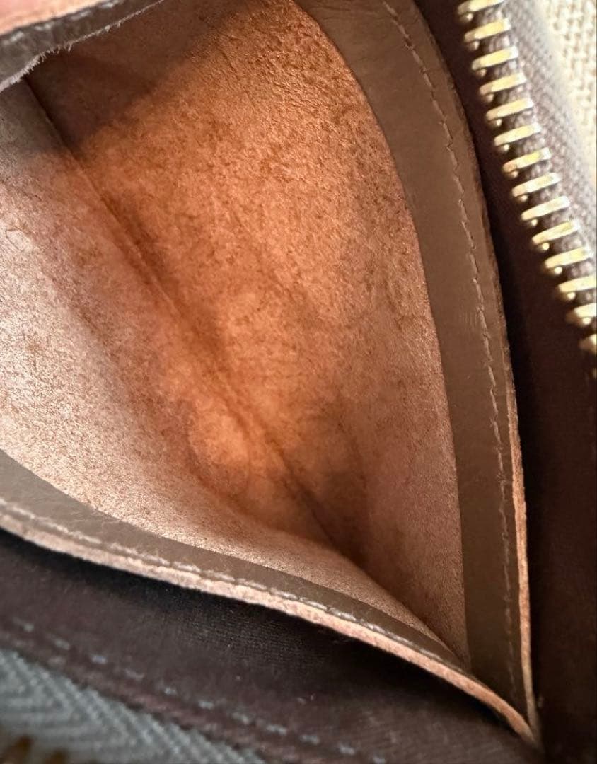 IL BISONTE イルビゾンテ　L字ファスナーケース　グレージュ