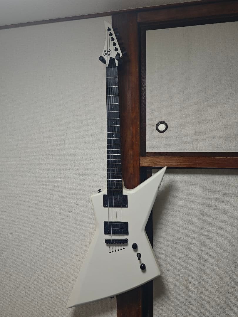 S by Solar EB4.6W 白 6弦エレキギター ギグバッグ付き