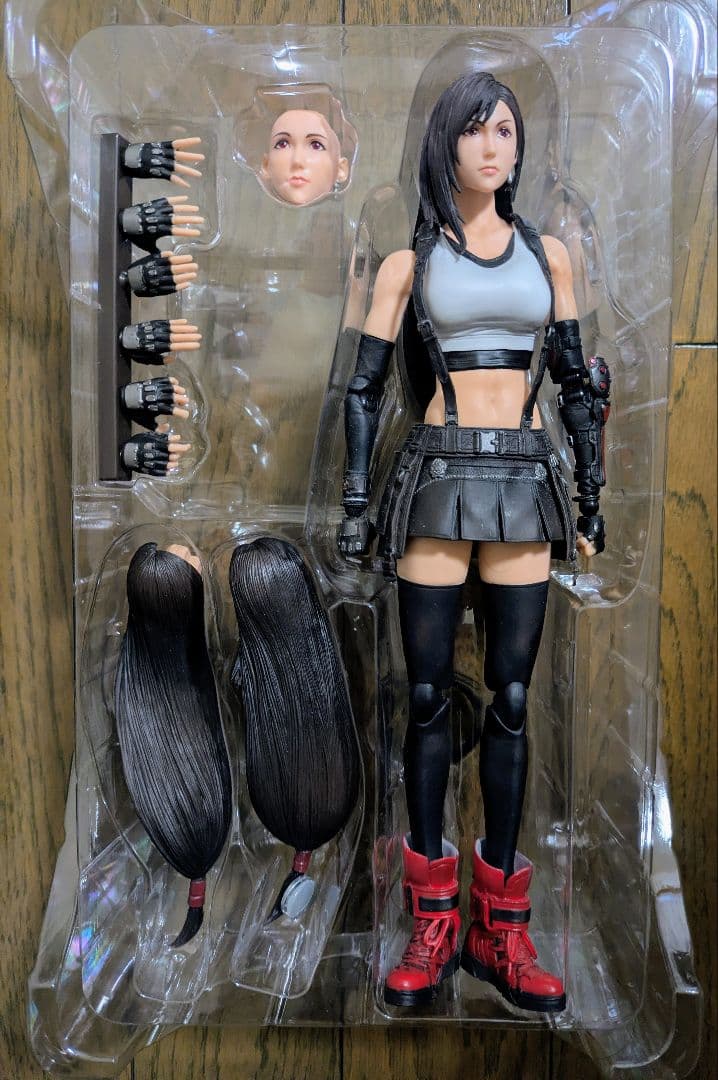 FINAL FANTASY VII REMAKE ティファロックハートフィギュア