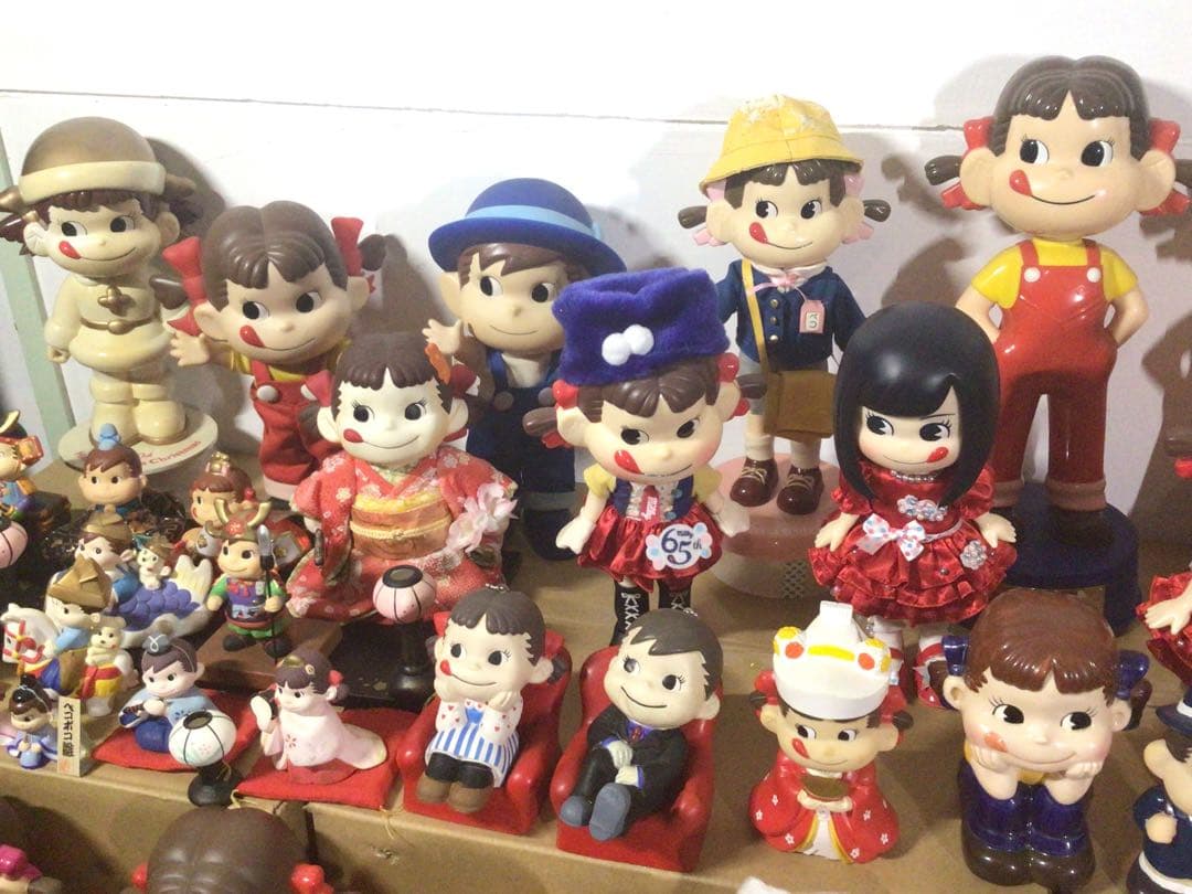 引退コレクション♪不二家 FUJIYA ペコちゃん人形 グッズ 総数200点以上