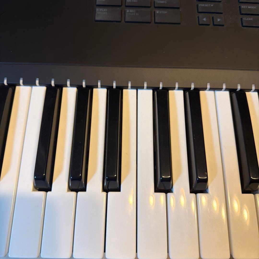 KOMPLETE KONTROL S61 mk2 MIDIキーボード