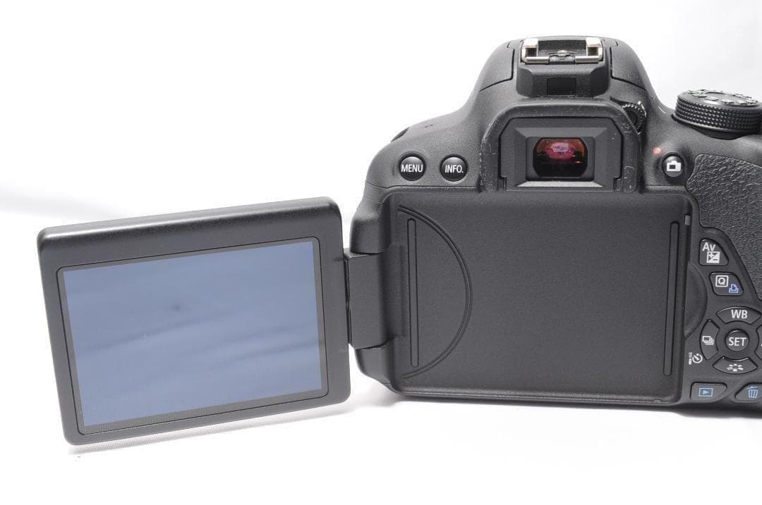 ✨Canon Kiss X7i✨ショット数少❣️スマホ転送❣️自撮り❣️高機能❣️美品❣️