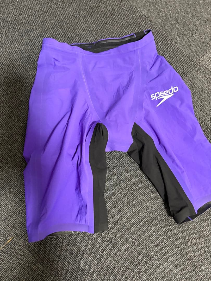 高速水着 スピード　ファストスキン　レーザーピュアヴァーラージャマー 22サイズ