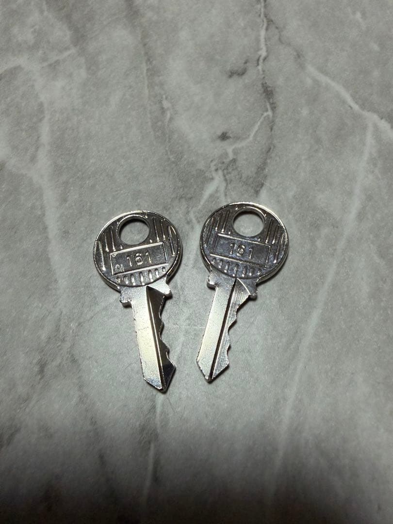 HERMES エルメス カギ 2本 161番