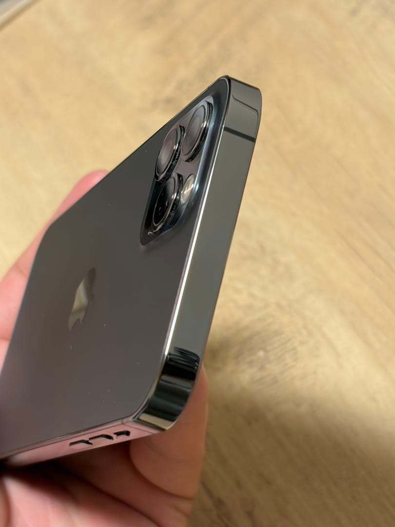 Apple iPhone 12 Pro グラファイト　本体