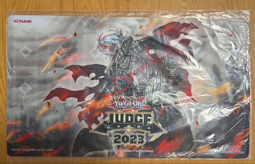遊戯王 JUDGEアルバスの落胤 プレイマット 未開封