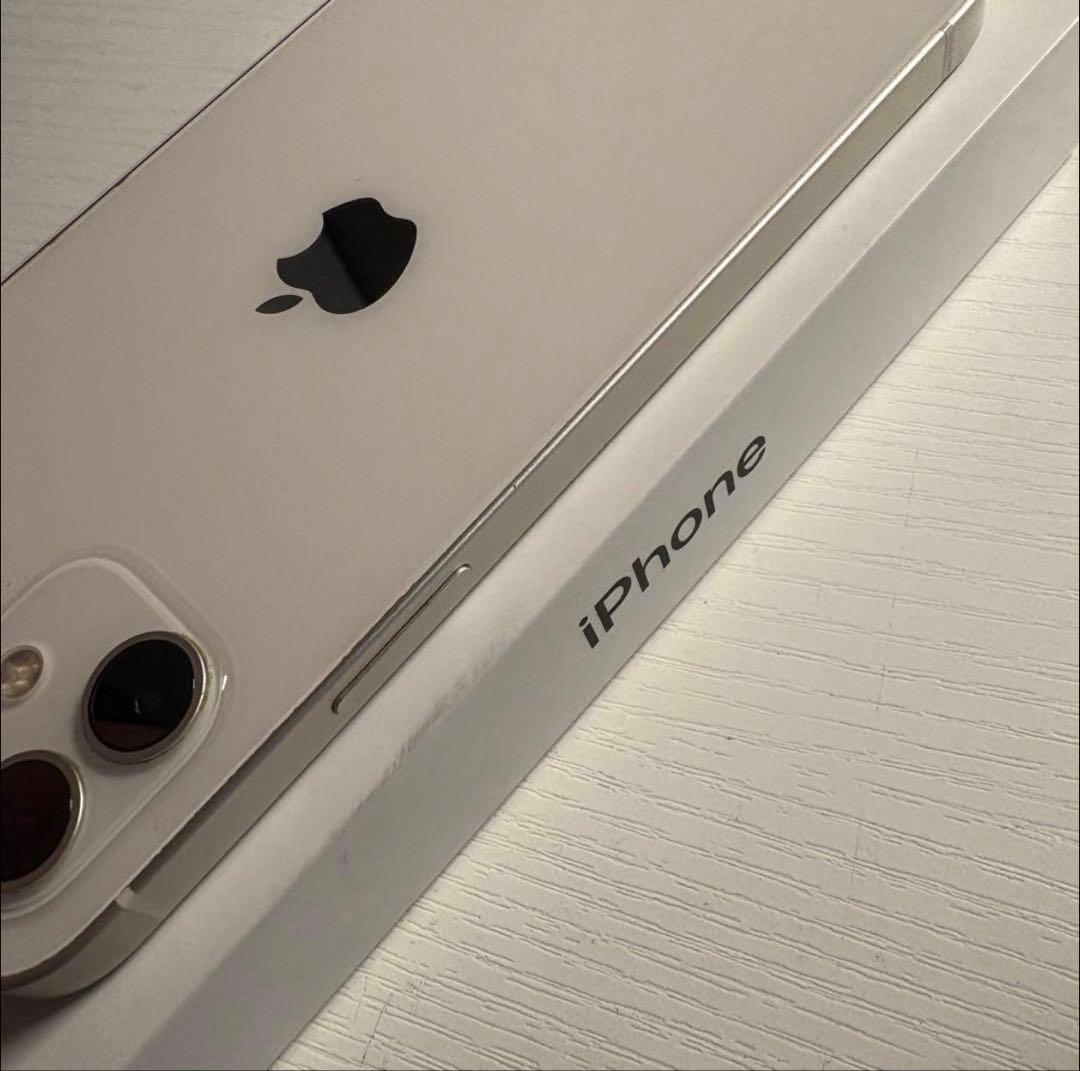 iPhone12 128GB ホワイト SIMフリー 極美品