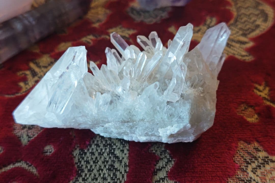 水晶クラスタークリスタル浄化虹入りレインボー