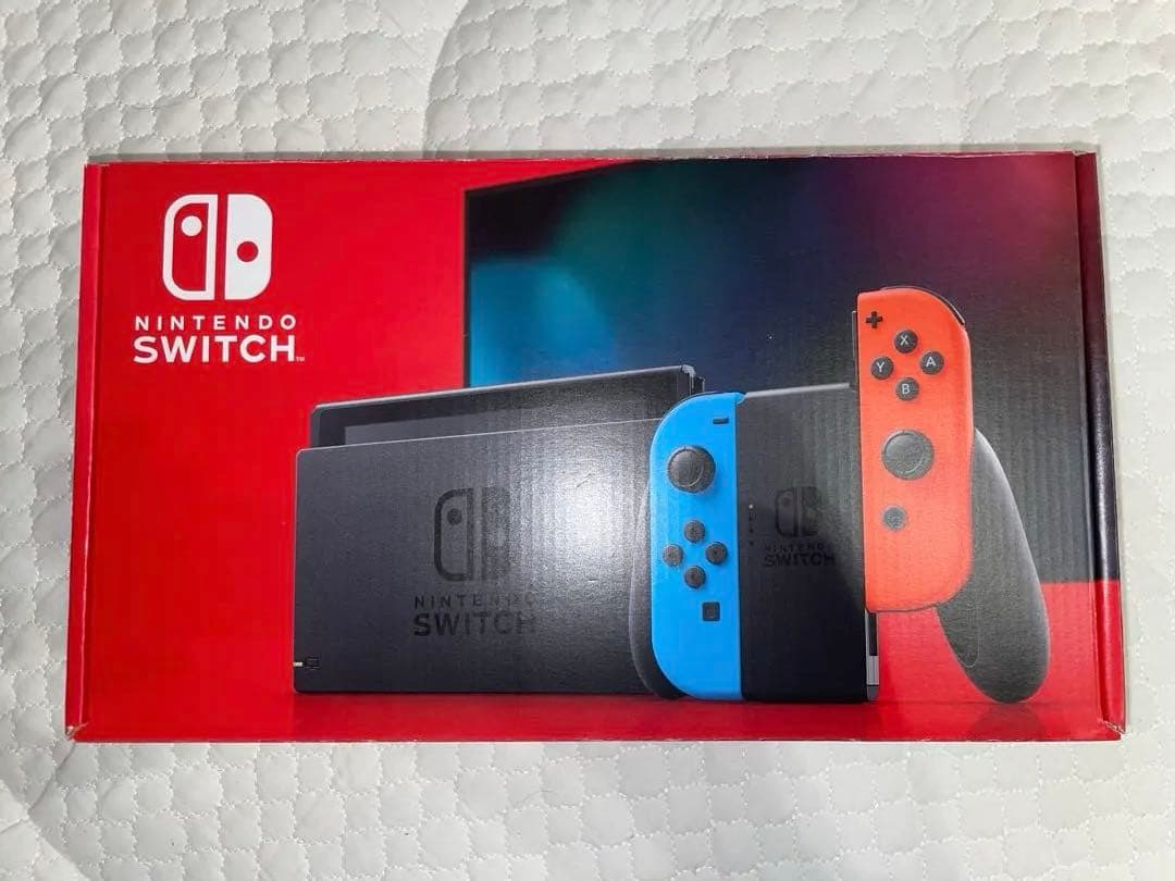 ユ*す様 Nintendo Switch 本体 赤/青 Joy-Con付き美品