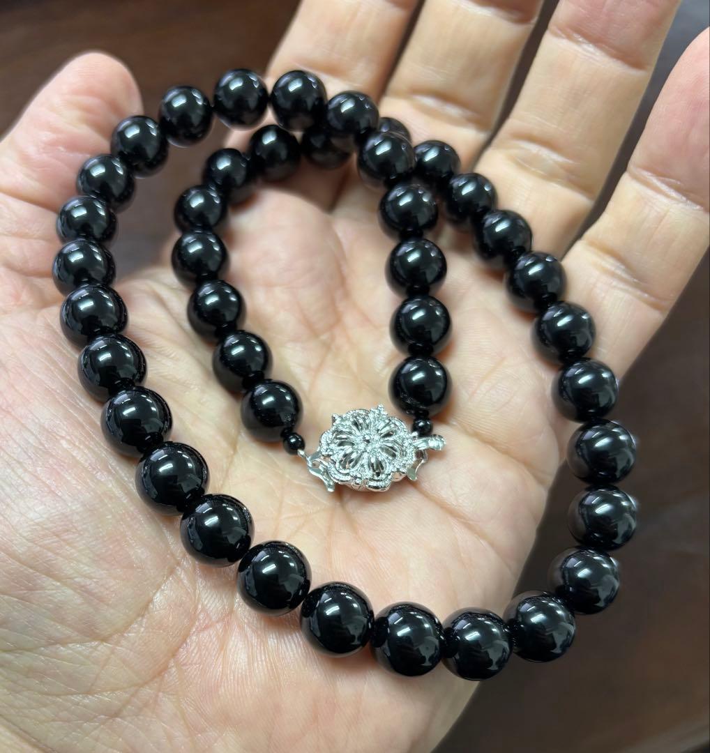 天然 黒珊瑚ネックレス（大玉１０mm珠）鑑別書付き①