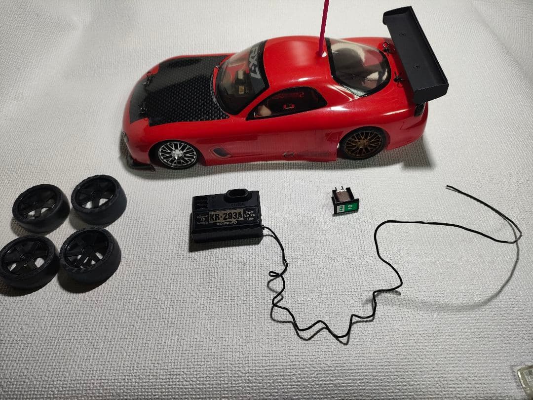 HPI マイクロRS4 1/18RCベルトドライブ4駆 メカ組込　マツダ RX7