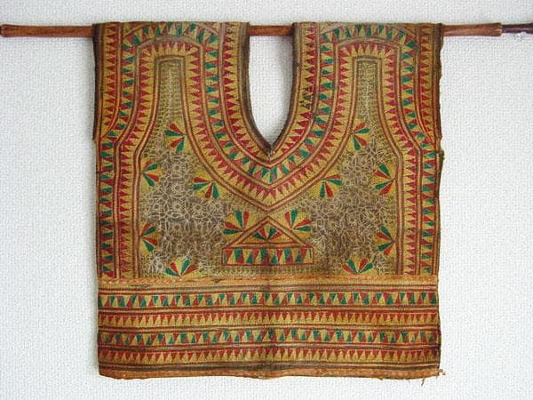 インドネシア　19世紀 スマトラ島の総刺繍ベスト アンティーク