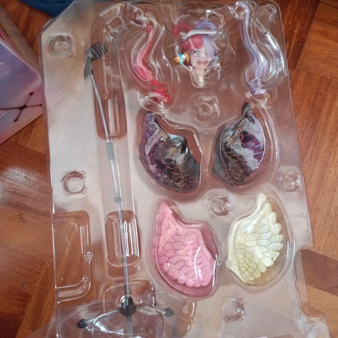 POP “RED-EDITION” “世界の歌姫” ウタ