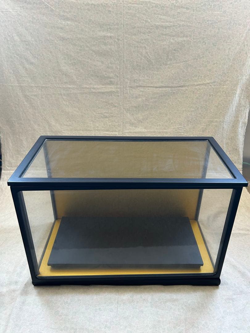 【特価•高砂】気品を漂う伝統的な　木目込み人形 ガラスケース付