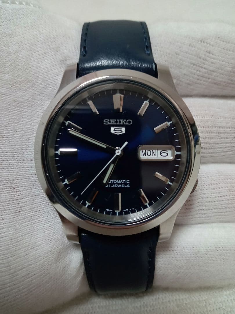鶴*瓶様 SEIKO5　機械式自動巻　7S26　文字盤ネイビー　牛皮ベルト　美品