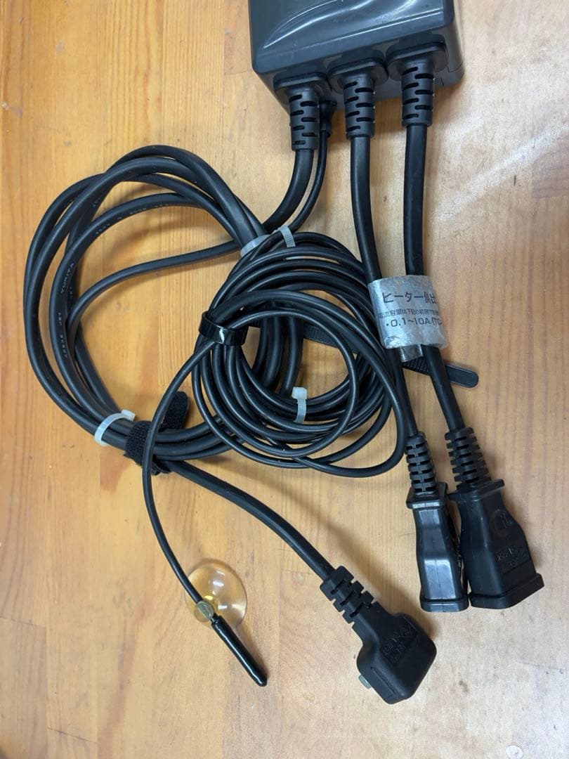 レイシーサーモコントローラー TC-100