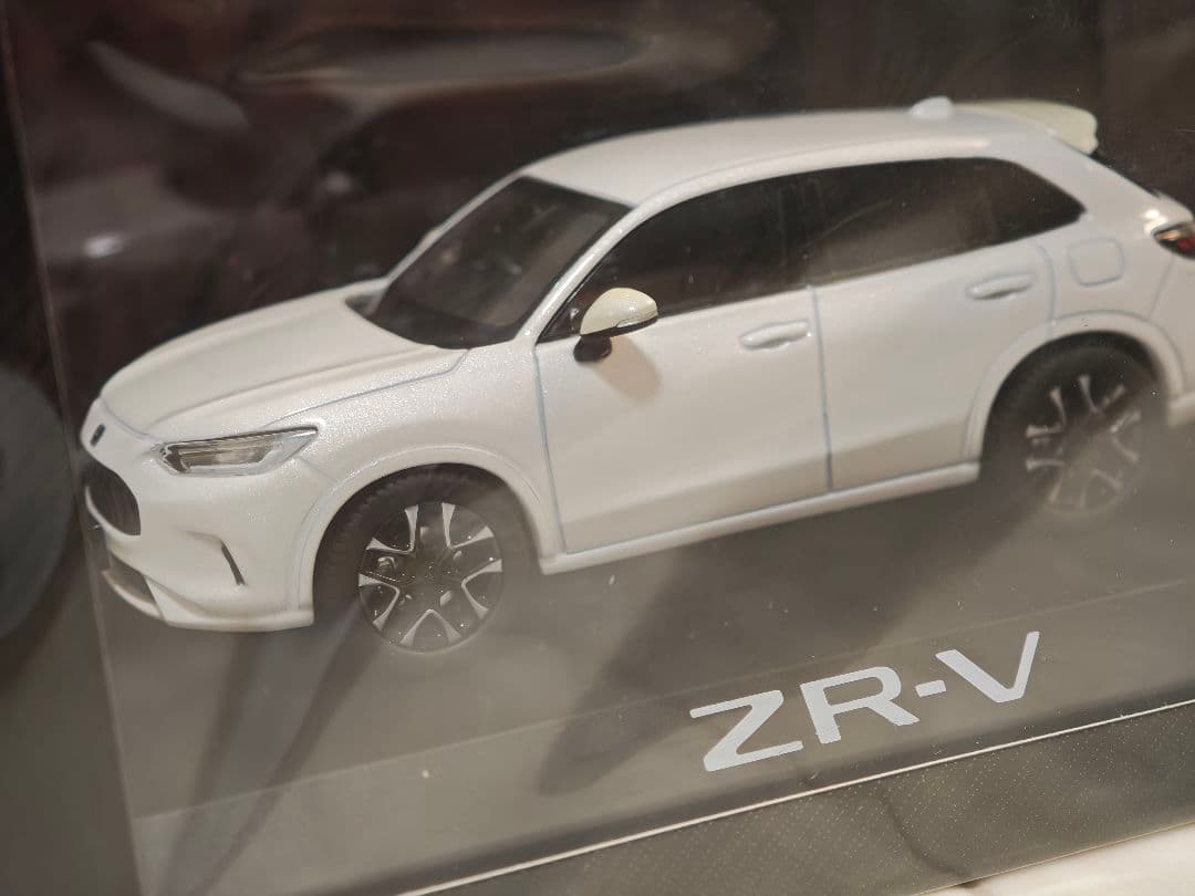 Hobby Japan 1/43 Honda ZR-V ホワイト