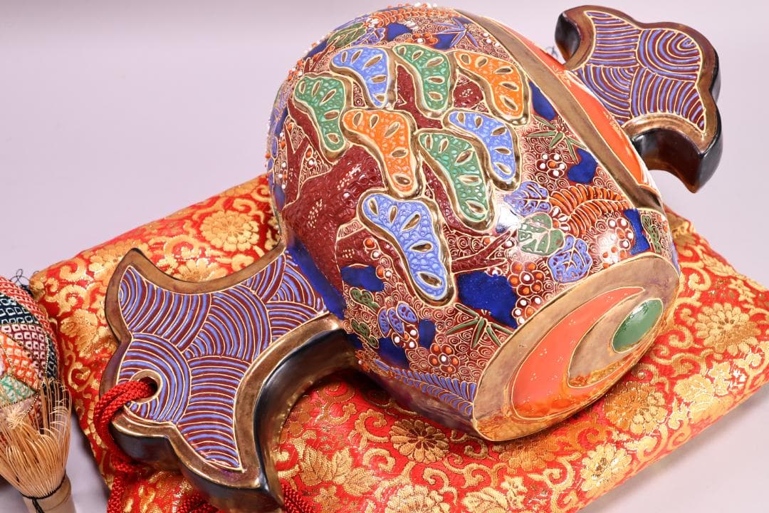 九谷焼名工　陶ハ　松鶴乃図　御小槌　金運　財運　開運　商売繁盛　置物　BJ177