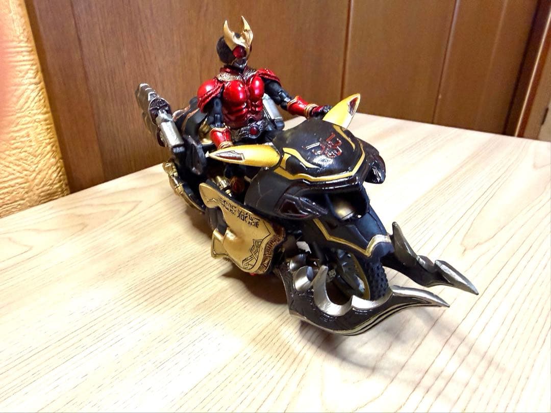 S.I.C.極魂　仮面ライダークウガ＆トライゴウラム　現状品