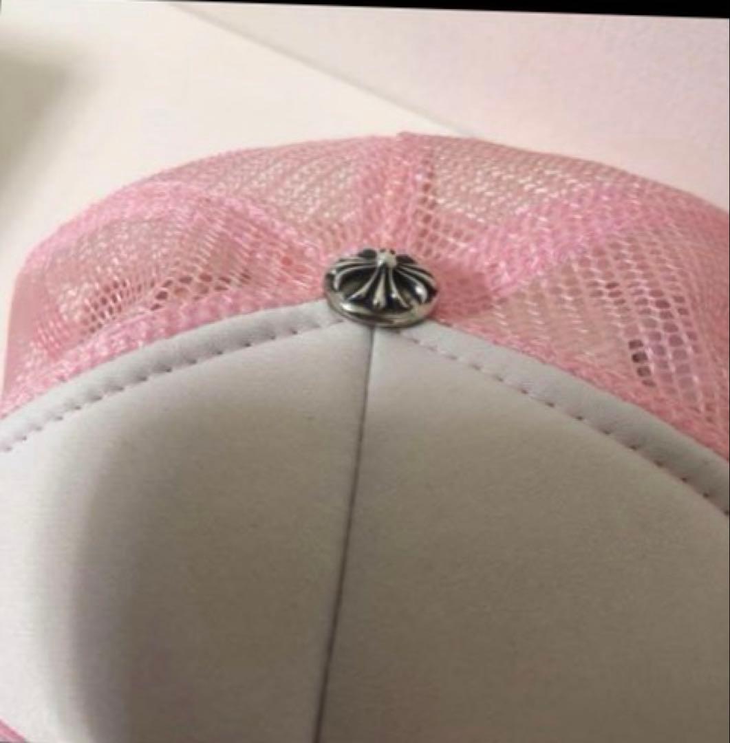 クロムハーツのピンクのキャップ