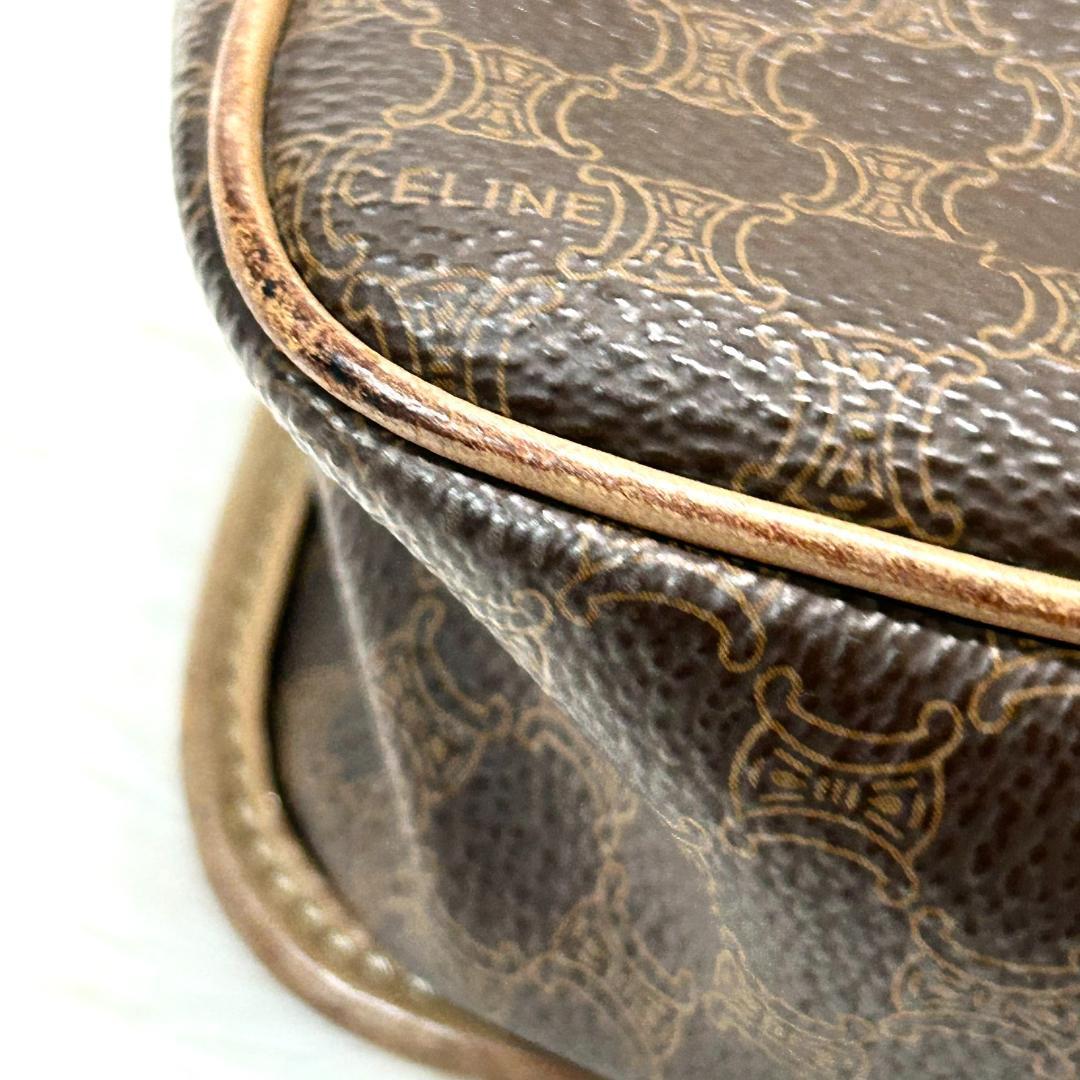 セリーヌ　ショルダーバッグ　マカダム　ヴィンテージ　金具　ゴールド　PVC