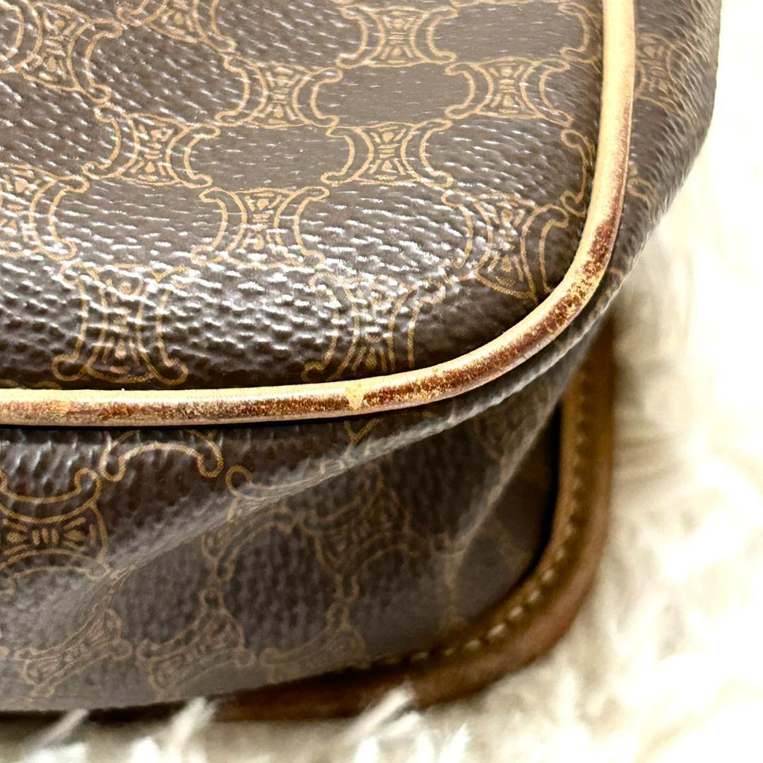 セリーヌ　ショルダーバッグ　マカダム　ヴィンテージ　金具　ゴールド　PVC