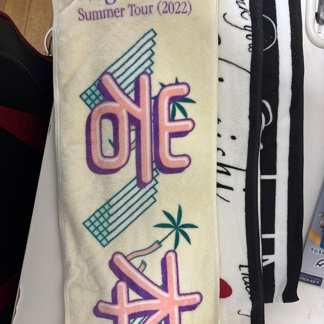 乃木坂46 マフラータオル、ペンライト等