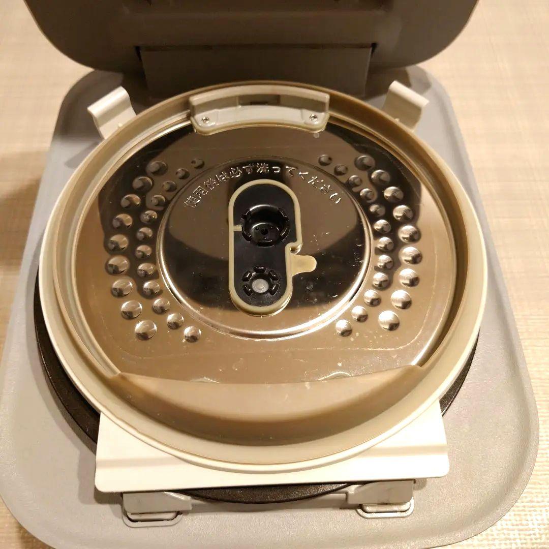 日立IHジャー炊飯器 RZ-V100HM 2022年製　内がま保証期間内