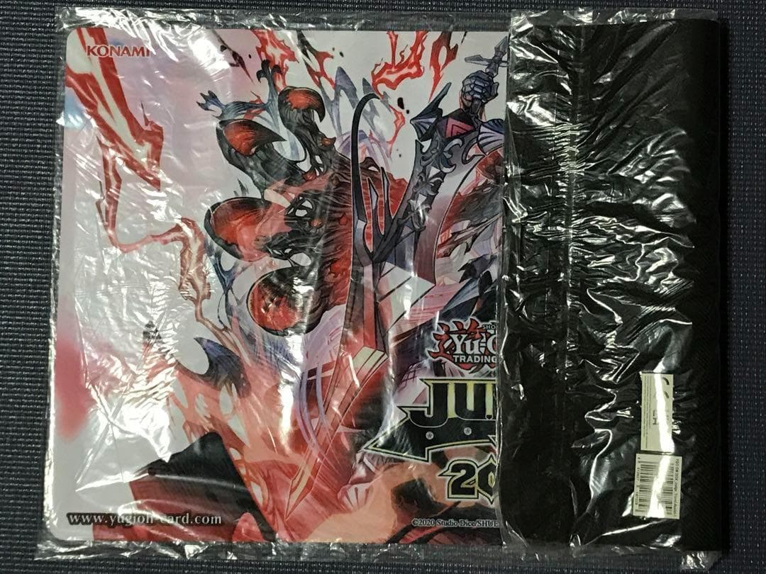 遊戯王 デスピアン・ルルワリリス　赫聖の妖騎士 プレイマット 未開封